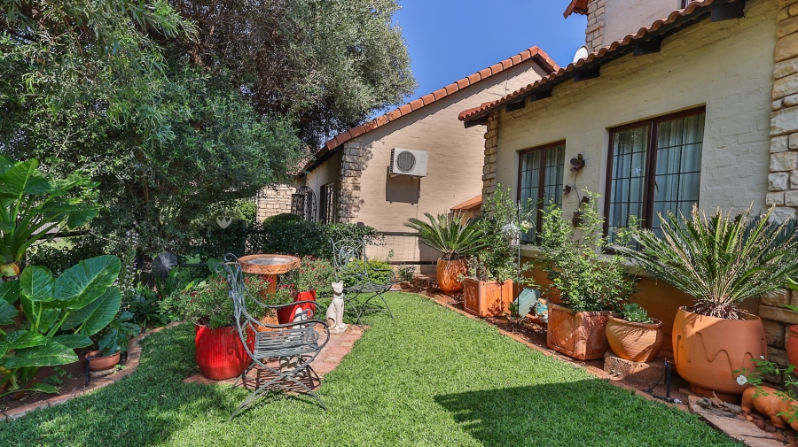 3 Bedroom Property for Sale in The Coves North West